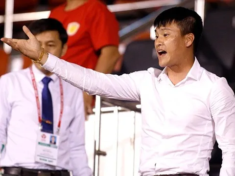 Đừng trách Công Vinh!