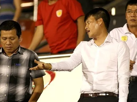 Công Vinh, xin đừng đổ lỗi lên trọng tài!