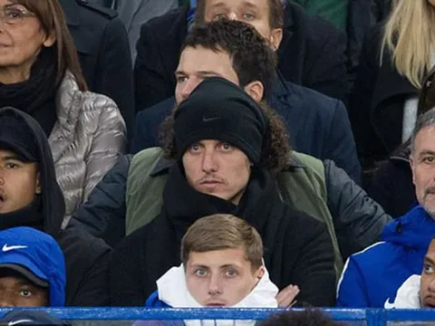 Conte đang đùa với lửa khi loại "công thần" Luiz