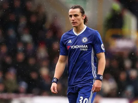 Conte nuốt lời, tiếp tục đày Luiz lên ghế dự bị
