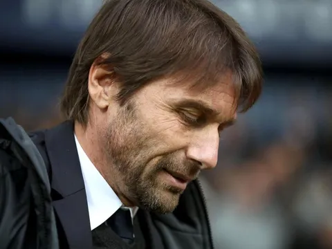 Conte tố cáo BTC Ngoại hạng Anh thiên vị Liverpool