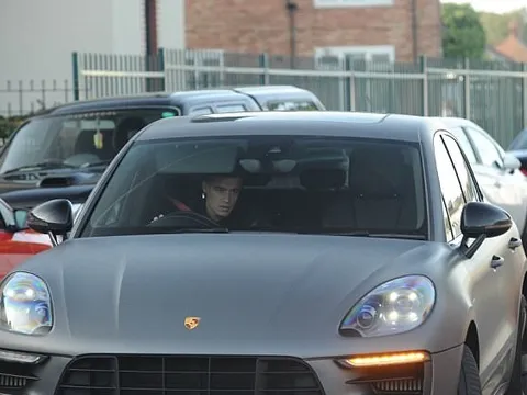 Coutinho cùng hàng loạt ngôi sao Liverpool trở lại, chờ chiến M.U