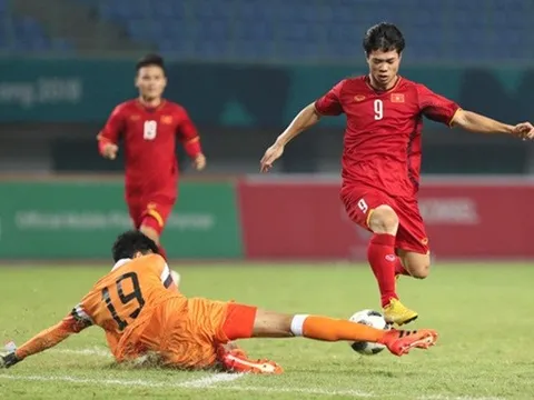 HLV Park lý giải cách dùng Công Phượng