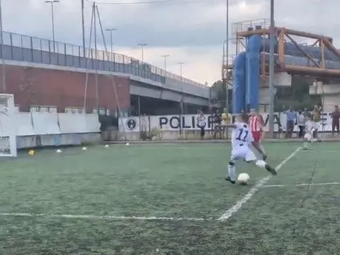 CR7 hẳn phải "ganh tị" khi Cristiano Jr làm được điều này