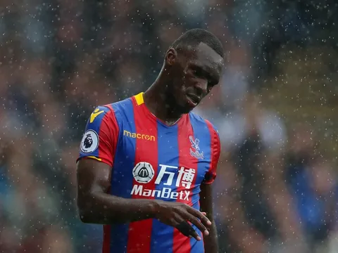 Crystal Palace là đội TỆ NHẤT lịch sử bóng đá Anh