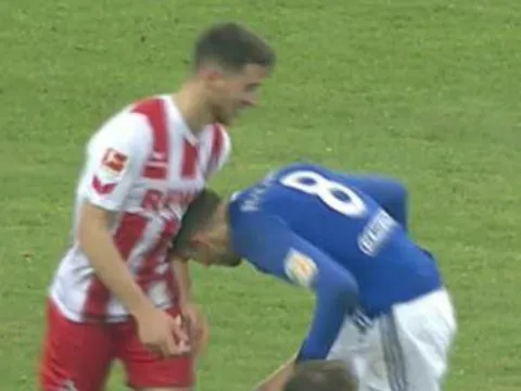 Cú "thiết đầu công" của Zidane được tái hiện ở Bundesliga