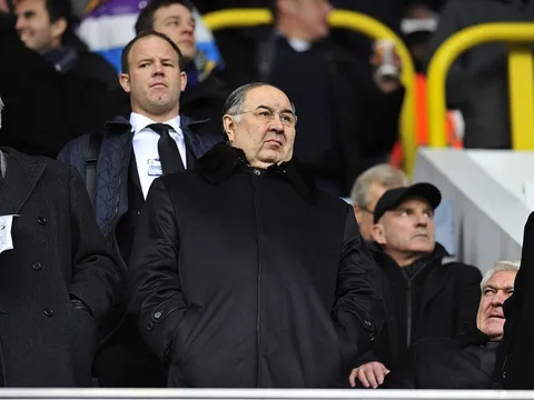 Cuộc chiến thượng tầng Arsenal: Thông điệp từ Usmanov