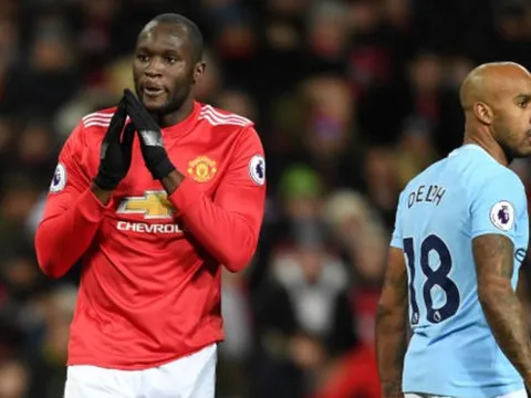 Cuộc sống của Lukaku lâm cảnh khốn khổ sau trận Derby