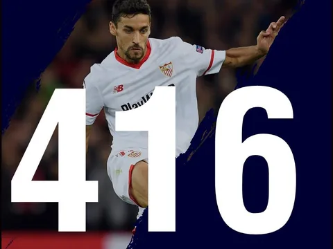 Cựu sao Man City đi vào lịch sử La Liga