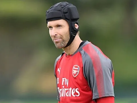 Cựu thủ môn Man Utd nói lời thật lòng về Petr Cech