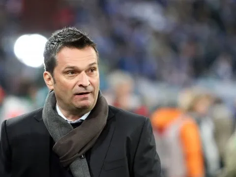 Cựu tiền vệ Bayern Munich bị "người nhà" răn đe