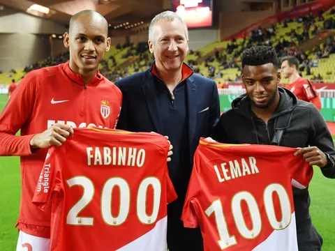 CẬN CẢNH: Mourinho "chết đứng" nhìn Lukaku rời sân bằng cáng