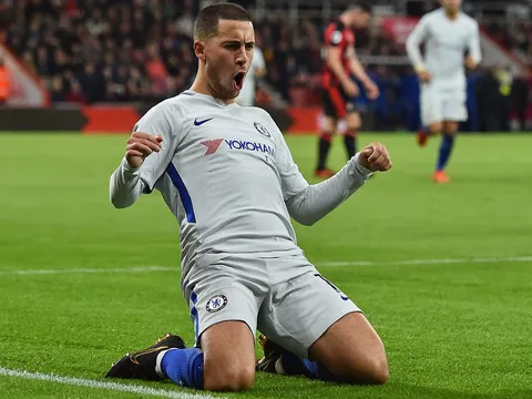 Đội hình tiêu biểu vòng 10 NHA: Vắng bóng Martial, Hazard lĩnh xướng hàng công