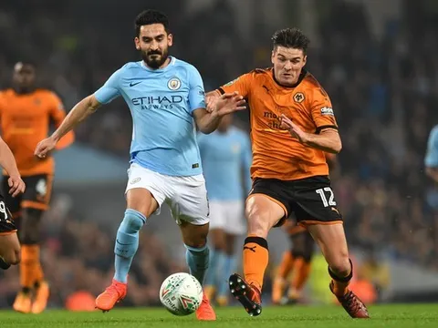 Man City thắng nhọc Wolves trên chấm penalty may rủi