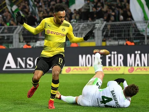 Dortmund lại thua sốc, Peter Bosz sắp lên "đoạn đầu đài"