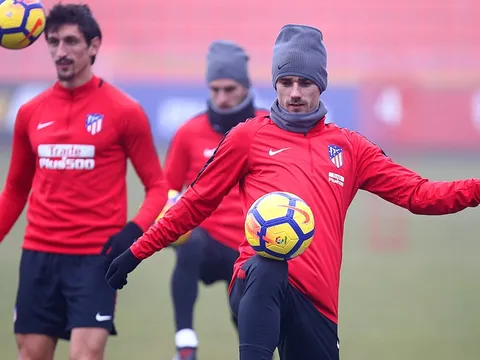 Sao Atletico thay nhau "làm xiếc" với bóng, sẵn sàng hạ Alaves