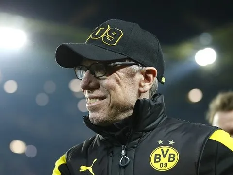Sau vòng 17 Bundesliga: Dortmund tìm được "đấng cứu thế"