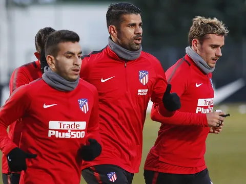 Griezmann tập chạy cùng Diego Costa, chờ ngày trở lại La Liga
