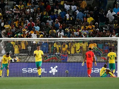 Đá lại, Nam Phi cay đắng lỡ hẹn với World Cup