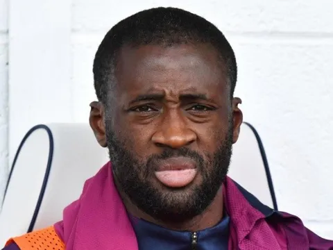 Đã rõ nguyên nhân West Ham từ chối ký hợp đồng với Toure