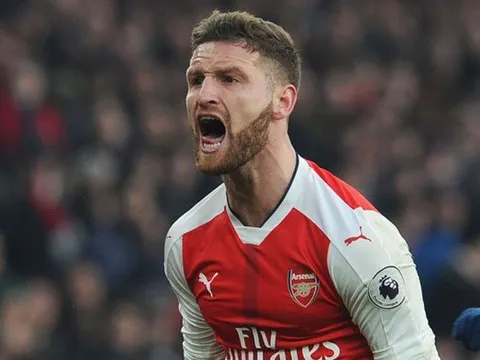 "Đá xéo" Mustafi, Alan Smith đoán cách Emery sẽ tiêu tiền