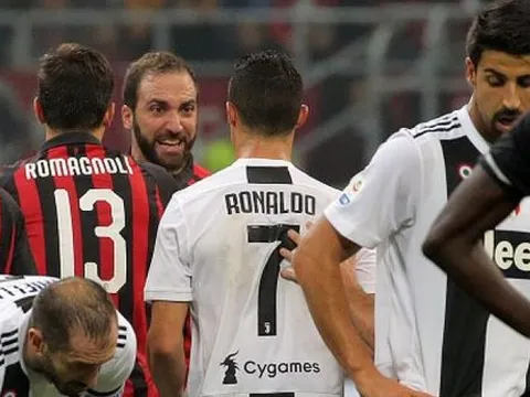 Đại diện xuất hiện tại London, 'nạn nhân của Ronaldo' sắp gia nhập Chelsea?