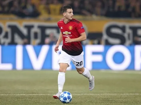 Dalot có ra sân ở trận Wolves? Mourinho có câu trả lời