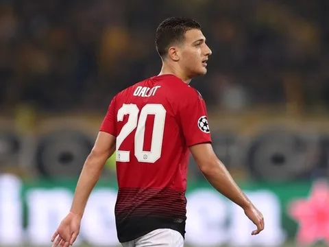 Mourinho bật mí 3 hậu vệ Man Utd khỏe mạnh cho cuộc tiếp đón Arsenal