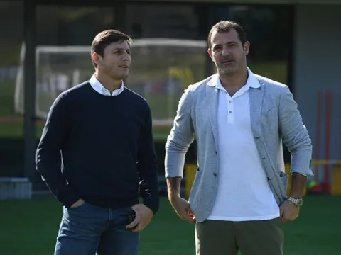 Dàn sao Inter Milan phấn khởi tột độ khi được huyền thoại ghé thăm