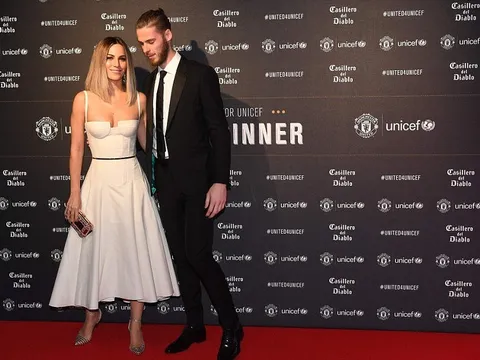 Dàn sao Man Utd bảnh bao cùng nửa kia tham dự từ thiện tại Old Trafford