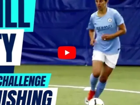 Dàn sao nữ Man City biểu diễn kĩ thuật