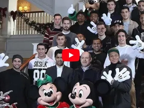 Dàn sao Paris Saint-Germain hí hửng đến thăm Disneyland