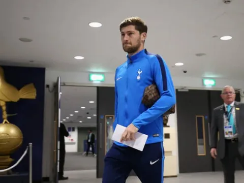 Dàn sao Tottenham có mặt tại Wembley từ rất sớm