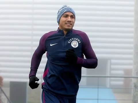 Danilo có thể giật lại vị trí chính thức của Kyle Walker?