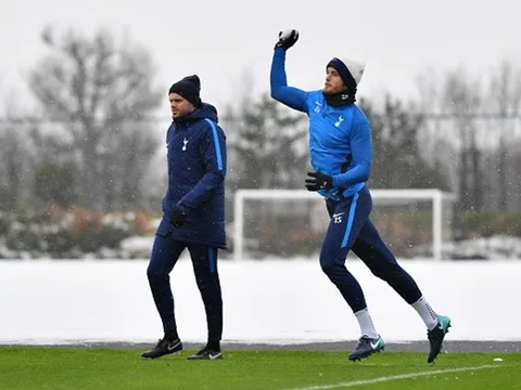 Dào sao Tottenham nghịch tuyết thả ga sau khi hủy diệt Stoke City