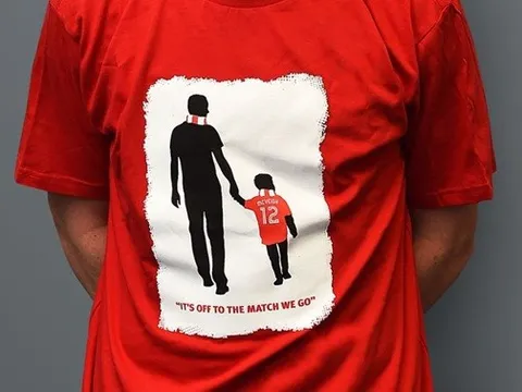 Đấu Arsenal, Liverpool trình làng mẫu áo đặc biệt