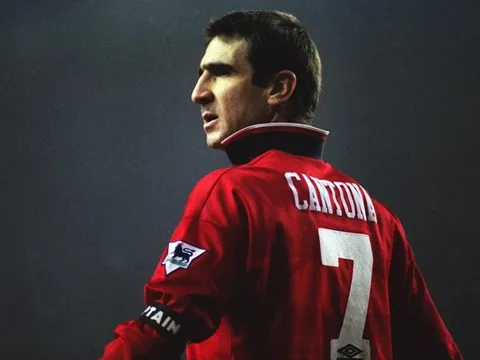 Đâu là đội hình xuất sắc nhất của Man Utd thời Sir Alex Ferguson?