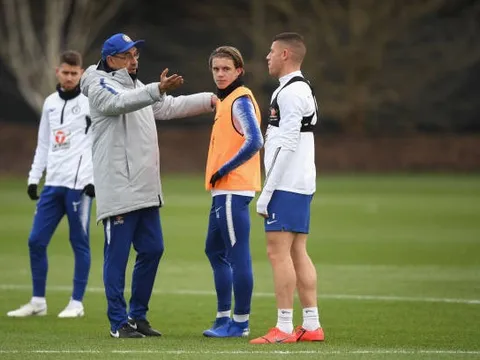 Đấu Tottenham, Sarri tin tưởng sao trẻ 18 tuổi sau "sự cố" tại Emirates?