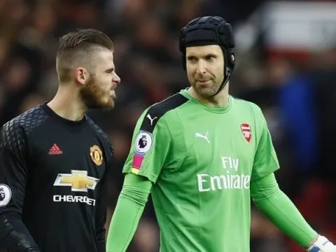 'Thật dễ dàng để nói Cech xuất sắc hơn De Gea'