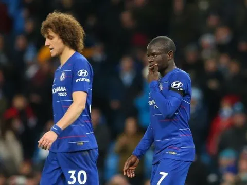 "Cậu ta lẩn trốn mỗi khi Chelsea thua cuộc"