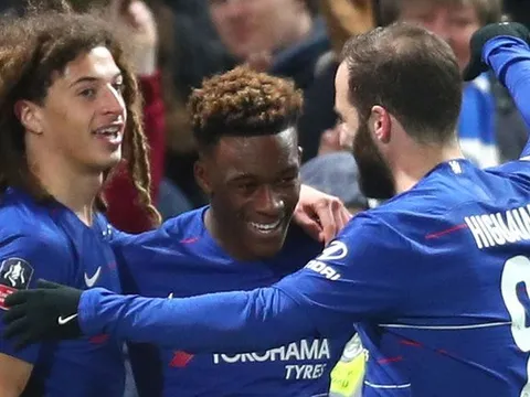 Đây, câu trả lời của Chelsea với yêu cầu ngông cuồng của sao nổi loạn