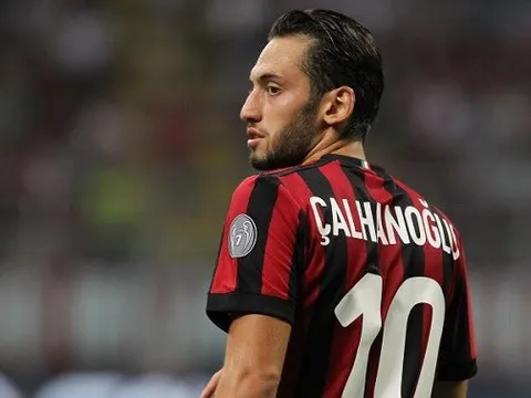 Đây là lí do Calhanoglu sút phạt khủng đến thế