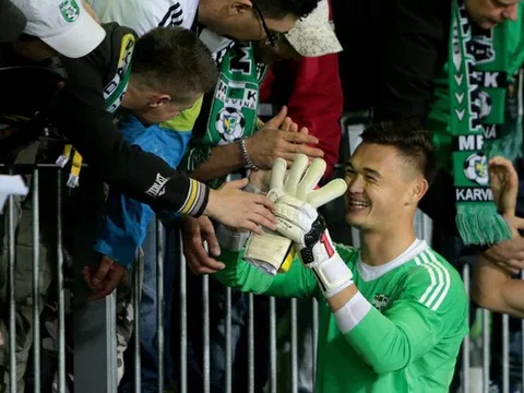 Cựu thủ môn U19 Việt Nam lọt top vòng 10 giải CH Czech