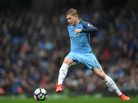 'De Bruyne không khác gì Beckham, Gerrard ngày trước'