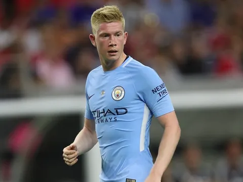 De Bruyne trở thành người kiến tạo đều đặn nhất lịch sử Ngoại hạng Anh