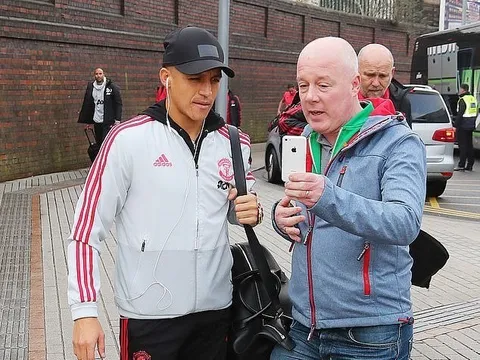 De Gea vắng mặt, Sanchez tươi tắn trong ngày trở lại London