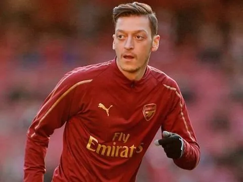 Để Ozil rời đi, Emery sẽ khiến những ngày vui tại Emirates trở nên không trọn vẹn