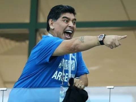 Sốc! Maradona sẽ vĩnh viễn mất đi khả năng chơi bóng