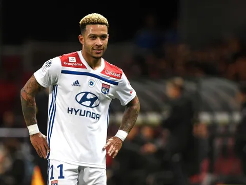 Depay đăng status thả thính Man Utd?