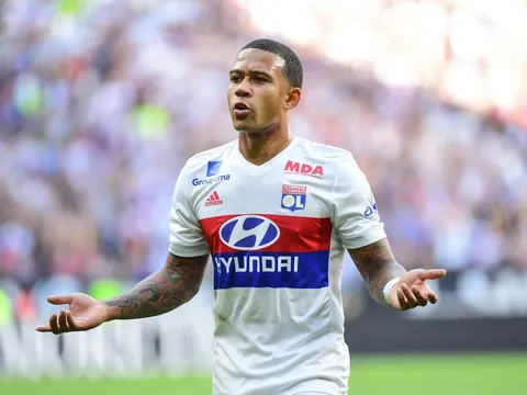 Depay thăng hoa, CĐV M.U phát cuồng